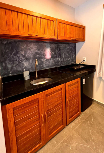 Dining Room 10
