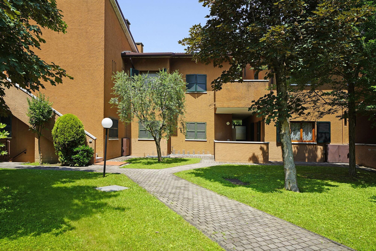 Room 3, Residence Punta Gro 2 5 by Wonderful Italy, Brescia