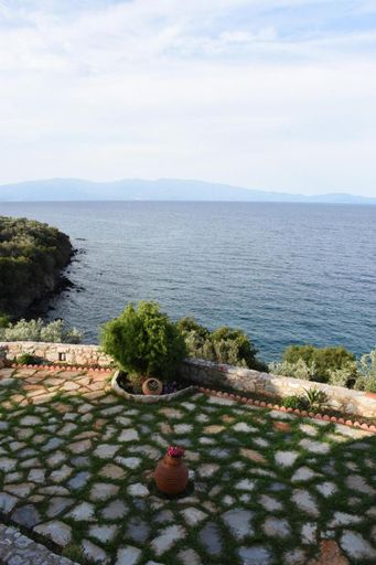 Others 4, Goddesses Villa 1 in Nies, Thessaly