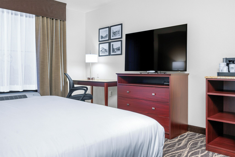 5, Cobblestone Hotel & Suites - Lynden, Whatcom