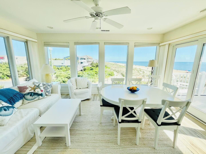 Others 5, Collins Avenue 4, Sussex
