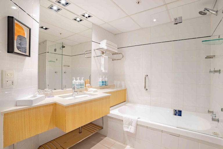 Bathroom 12