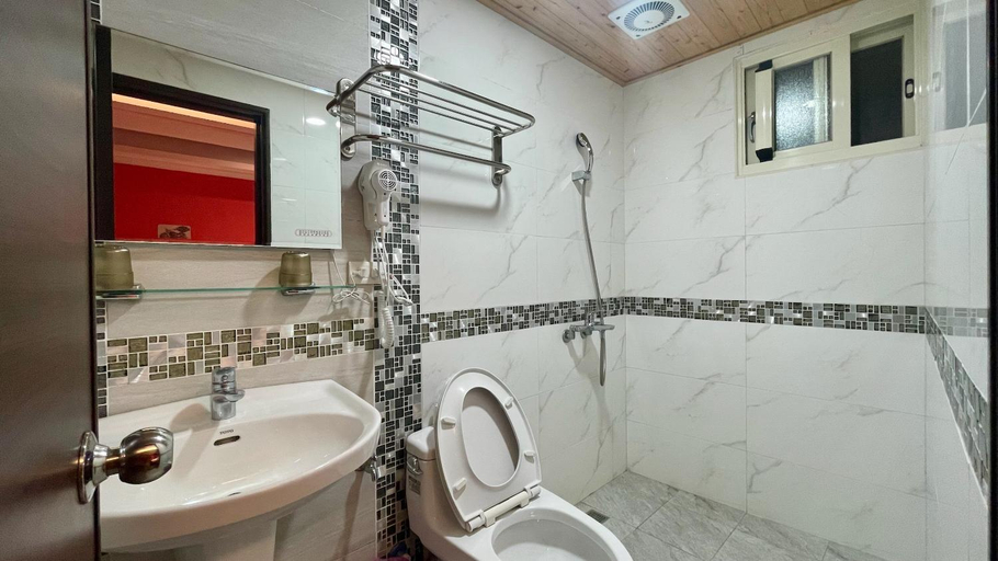Bathroom 4, SMILE CORNER LuoDong, Yilan