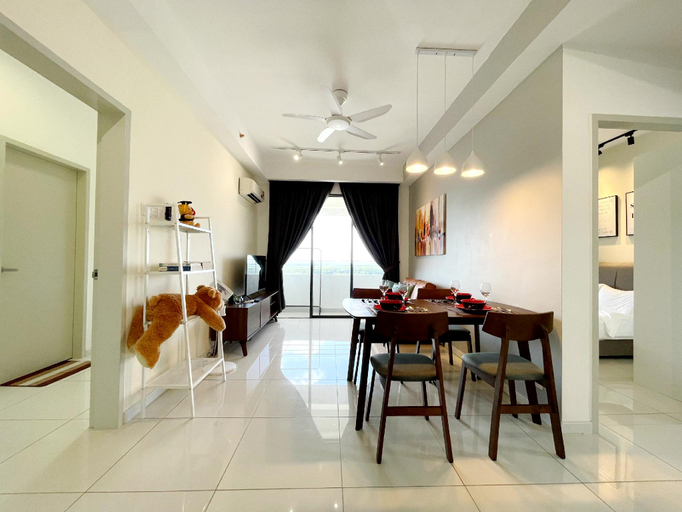 Dining Room 9