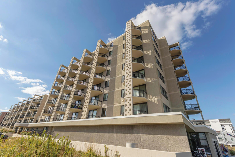 Exterior & Views 1, Virginia ONE #515, Sussex