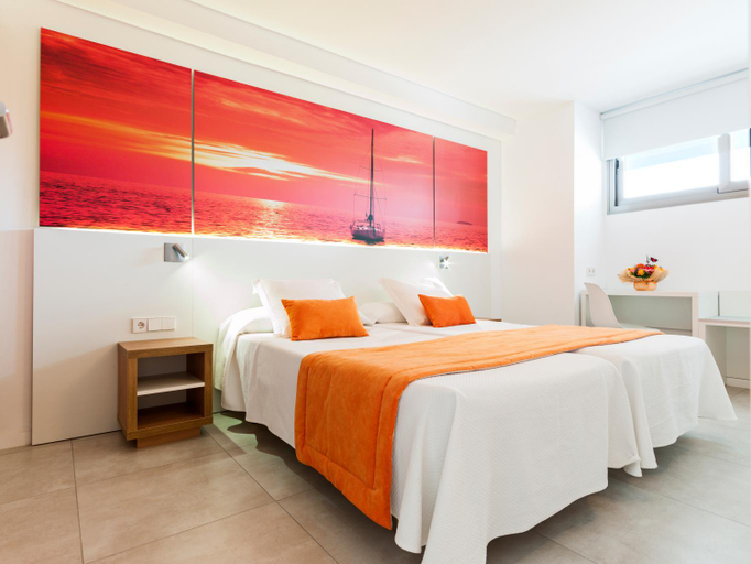 Bedroom 3, Playas Ca's Saboners, Baleares