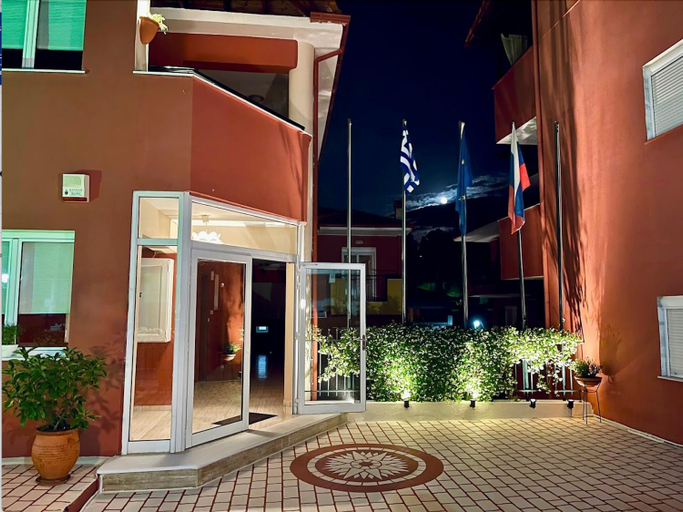 Others 4, Sun Sight - Deluxe Panoramic Suites, Central Macedonia