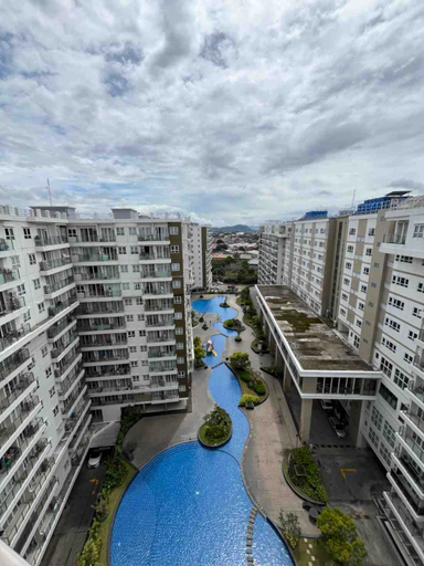 Exterior 14