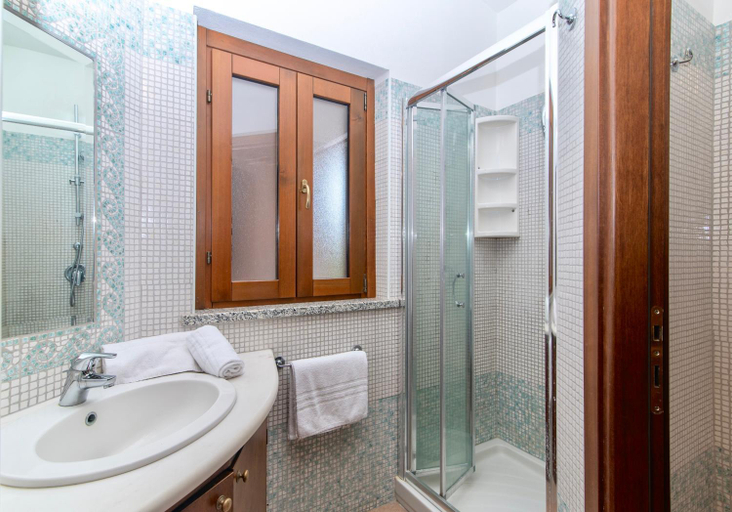 Bathroom 3, Villas with private pool just 400 meters from the Costa Rei - beach, Cagliari