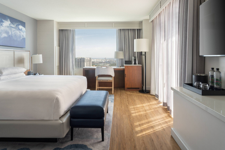 Bedroom 4, Tampa Marriott Water Street, Hillsborough