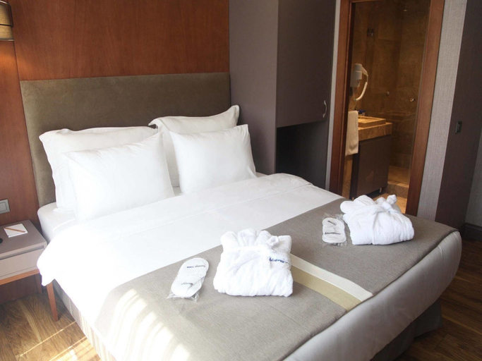Bedroom 3, The Way Hotel, Şişli