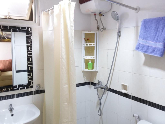 Bathroom, 2BR Standard Mediterania Palace Apartment by JSM, Central Jakarta