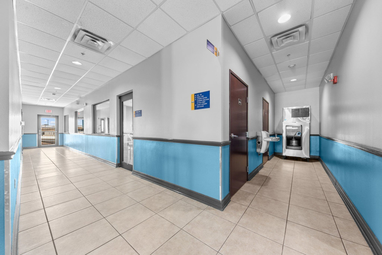Others 5, Days Inn by Wyndham Salado, Bell