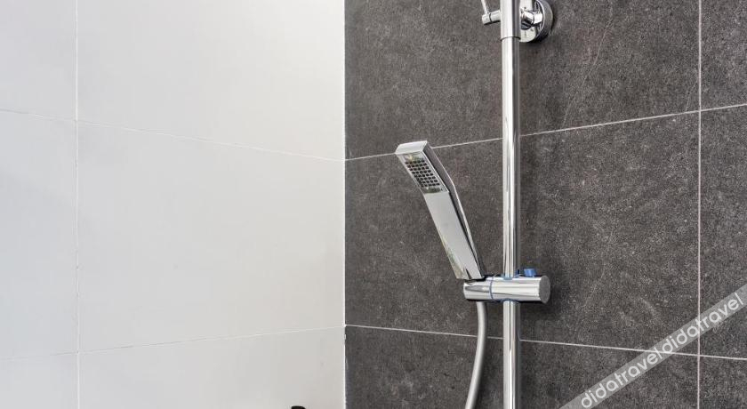 Bathroom 4, B&B Hotel Murcia, Murcia