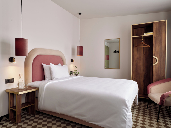 Bedroom 21