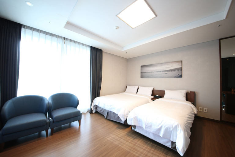 Bedroom 2, W Residence Hotel Haeundae, Haeundae