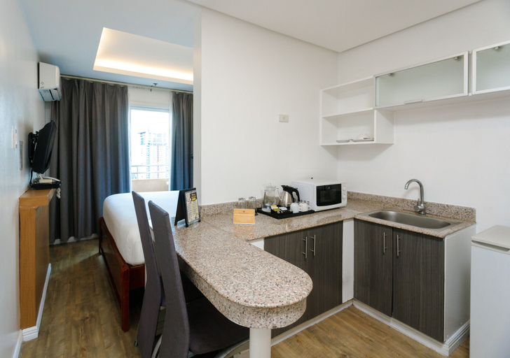 Dining Room 6