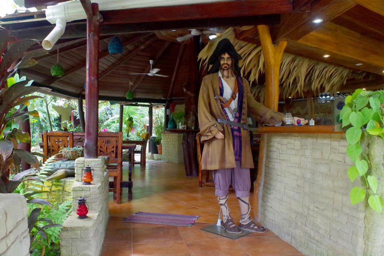 Food & Drinks 3, Casa Caribbean Coconut, Talamanca