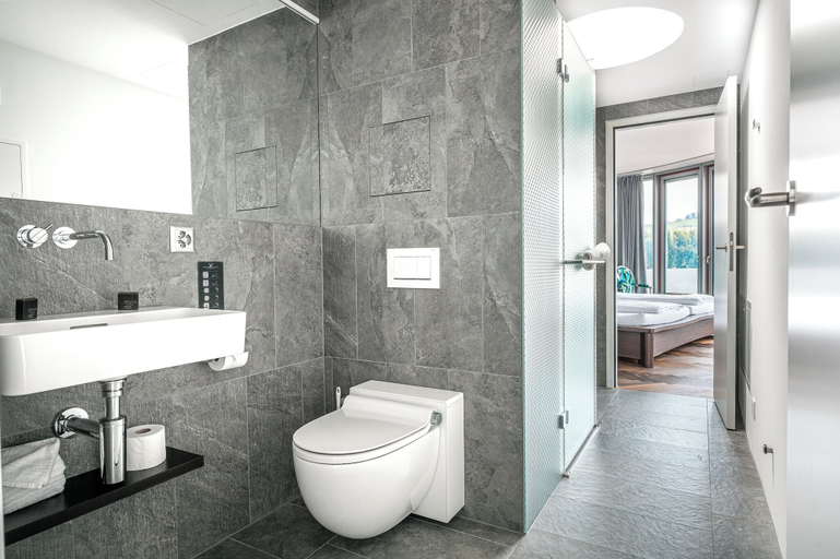 Bathroom 7
