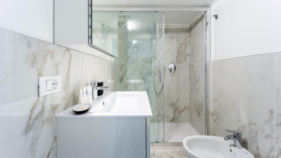 Room 5, Italianway - The B Village Superior - 57, Milano