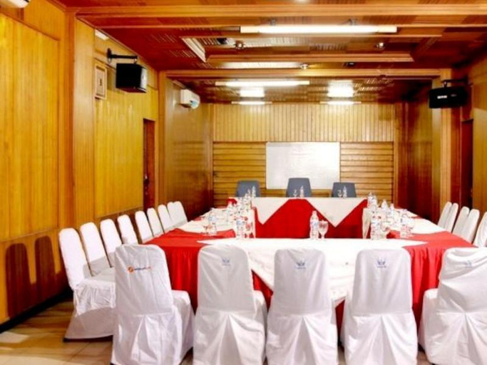 Business Facilities, Ambun Suri Hotel, Bukittinggi