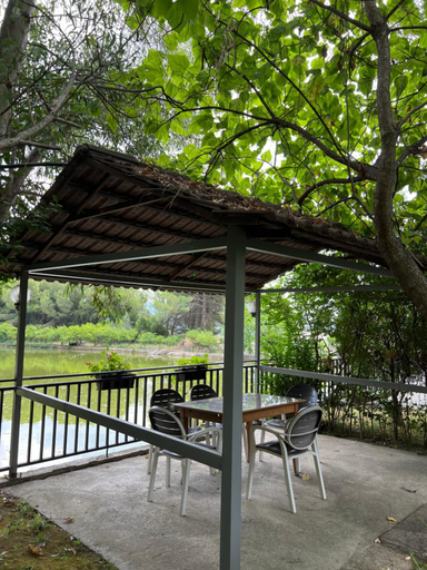 3, Hotel Cesma kasines, Elbasanit