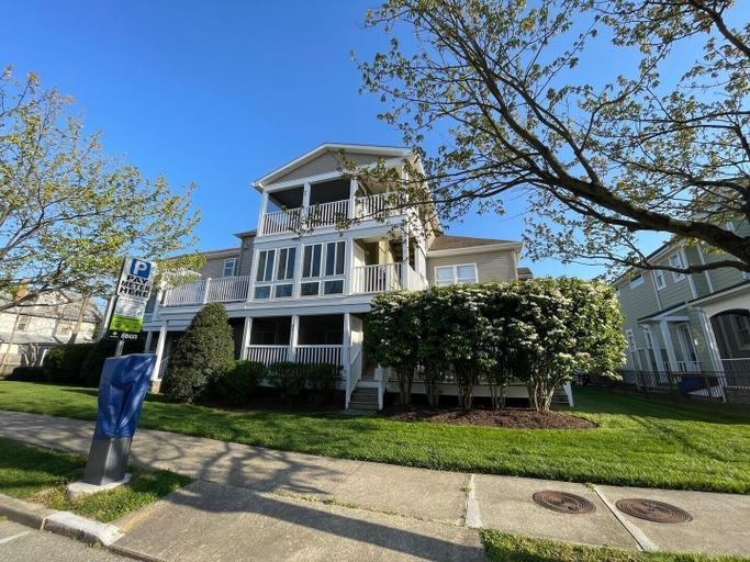 Exterior & Views 1, Brooklyn Avenue 24D, Sussex