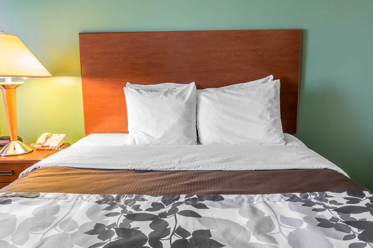 Bedroom 3, Spark by Hilton Shepherdsville Louisville South, Bullitt
