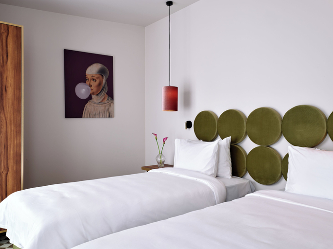 Bedroom 16