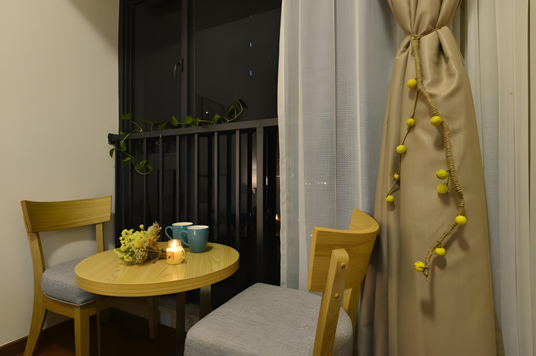 Dining Room 17
