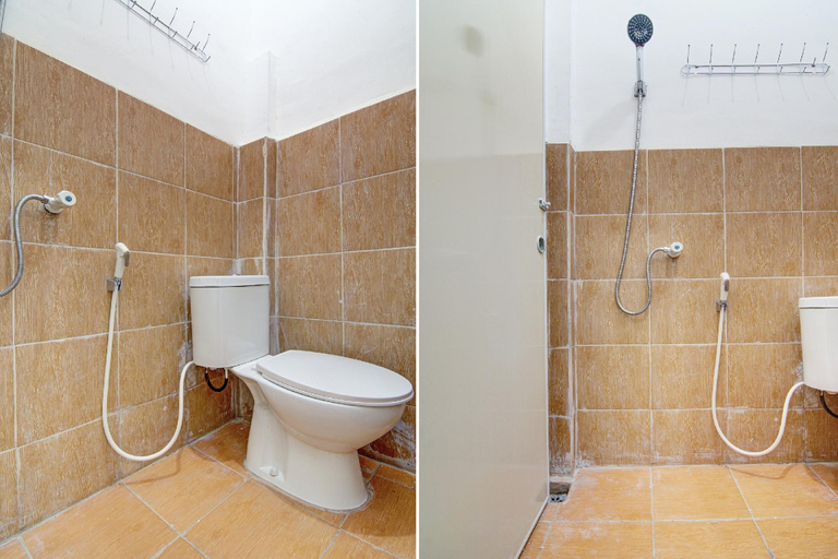 Bathroom 3, Hotel O Wisma Sakinah Syariah, Rokan Hulu