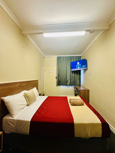 Bedroom 12