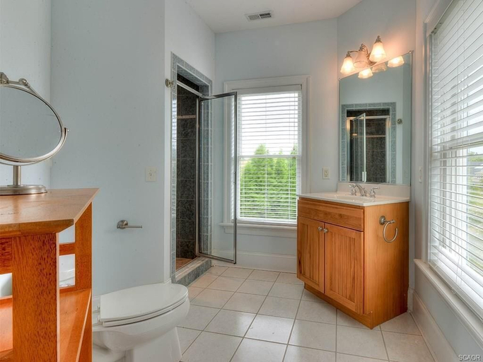 Bathroom 3, Wades Court 11, Sussex