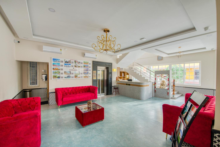 Public Area 3, Hotel Sunlight, Puducherry
