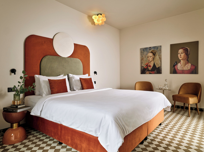 Bedroom 6