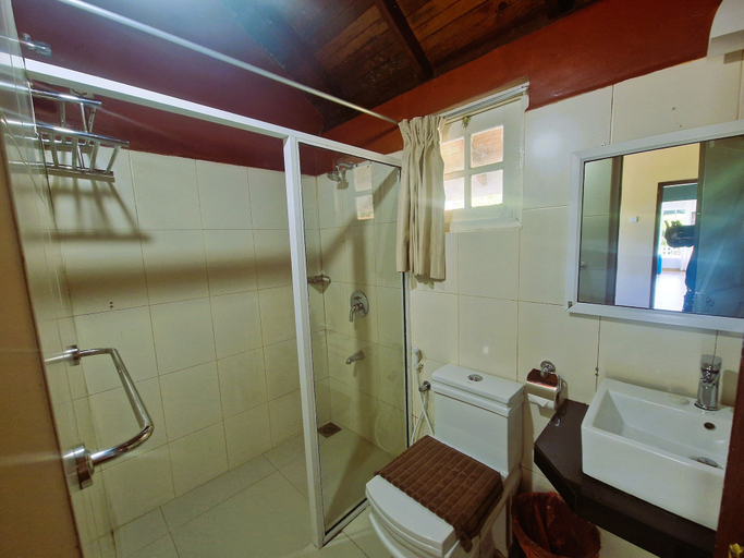 Bathroom 4, The Tea Garden, Nuwara Eliya