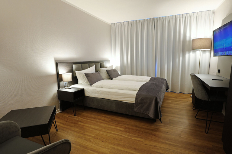 Bedroom 4, B99 Hotel, Offenbach am Main