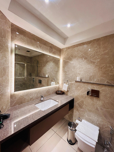 Bathroom 3, Hotel Kamal Palace, Jalandhar