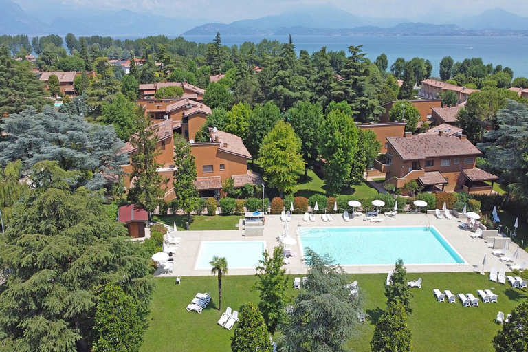 Room 4, Residence Punta Gro 2 5 by Wonderful Italy, Brescia