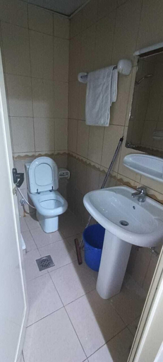 Bathroom, Short Stay Homes, Dubai