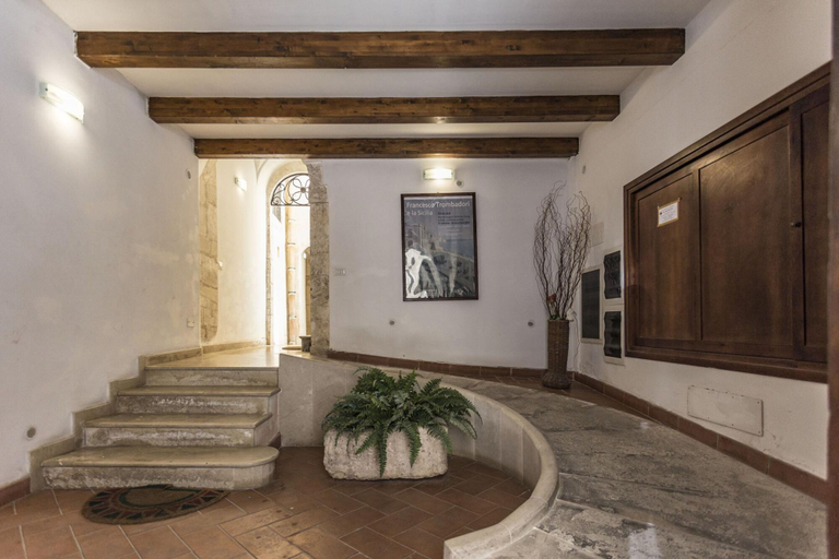Room 4, Salomone Apartment 15 With Terrace by Wonderful Italy, Syracuse