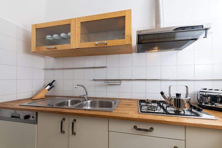 Room 2, Babuino Luxury - Large Apartment Spanish Steps, Rome