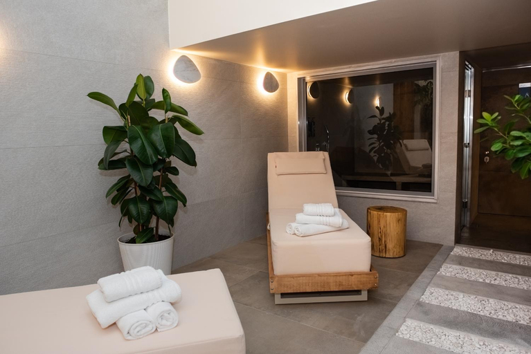 Bedroom, White 9, Central Macedonia