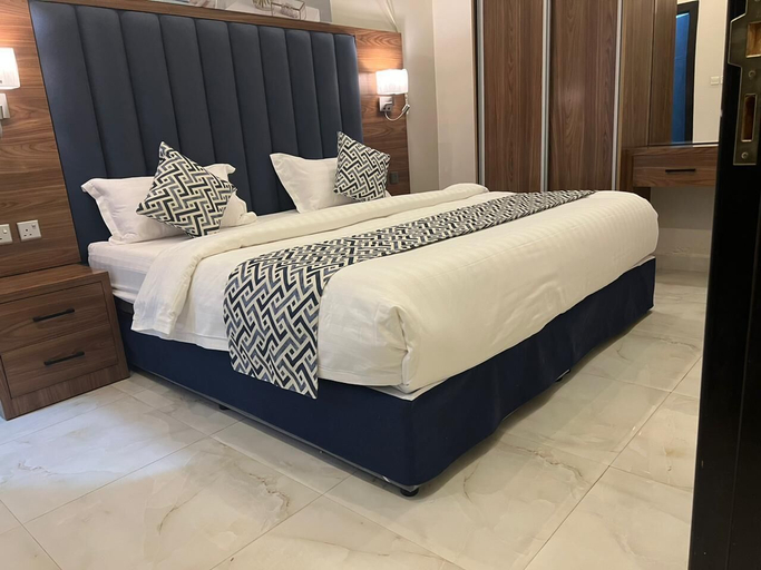 Bedroom 5, New Holiday Serviced Apartments, Riyadh