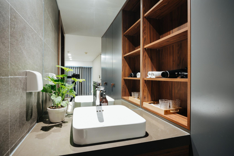 Bathroom 4