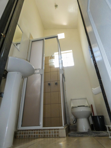 Bathroom 4