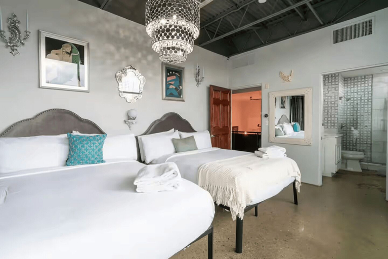 Bedroom 2, Swanky Townhome, Travis