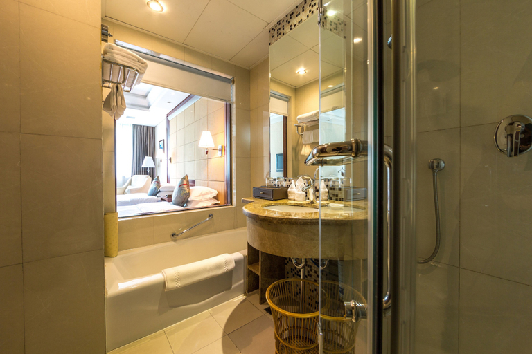 Bathroom 4, Huangshan International Hotel, Huangshan