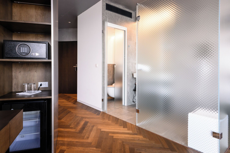 Dining Room 11