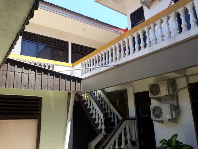 Exterior & Views 4, Wisma Syariah Rumah Bundo, Padang